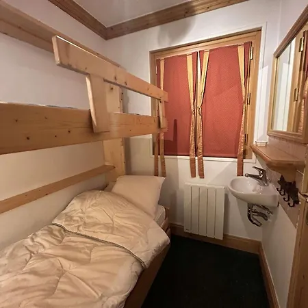 3 Pieces Pour 5 Personnes Avec Wifi A Meribel