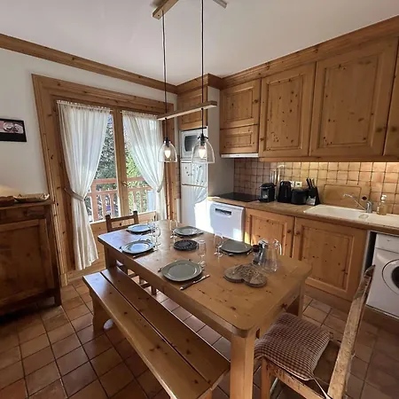 3 Pieces Pour 5 Personnes Avec Wifi A Meribel